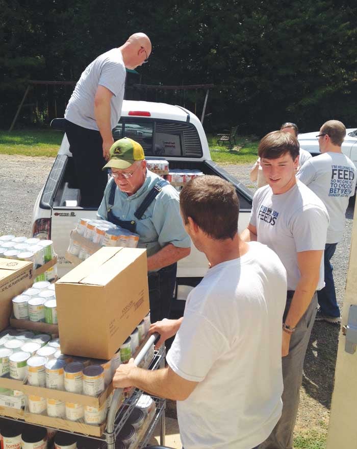 Food Lion Donates 16 000 Meals To Pantry Davie County Enterprise 